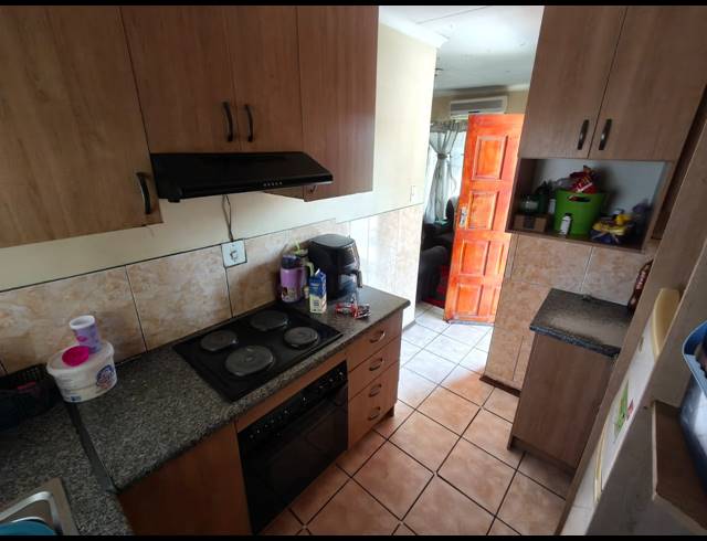 3 BEDROOM HOUSE FOR SALE IN BOITEKONG